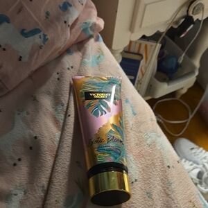 Victoria's Secret Exotic Bloom Pink and Gold Lotion
